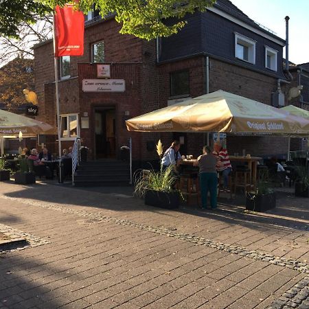 Zum Armen Mann Bed & Breakfast Dusseldorf Ngoại thất bức ảnh
