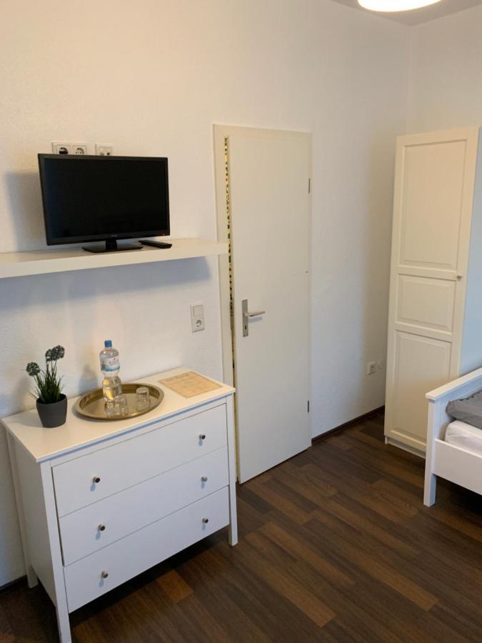 Zum Armen Mann Bed & Breakfast Dusseldorf Ngoại thất bức ảnh