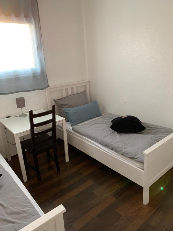 Zum Armen Mann Bed & Breakfast Dusseldorf Ngoại thất bức ảnh