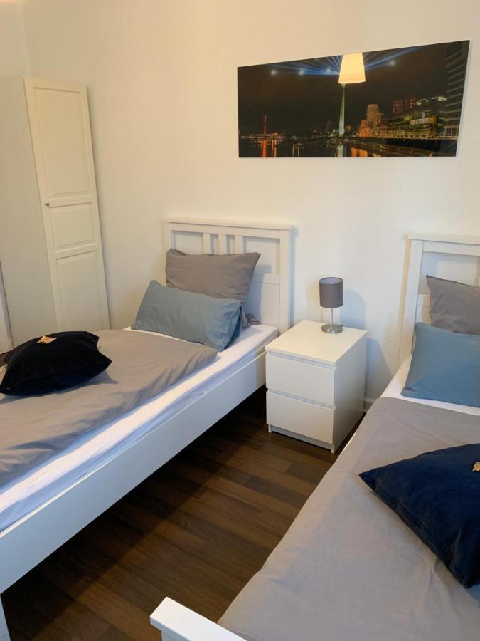 Zum Armen Mann Bed & Breakfast Dusseldorf Ngoại thất bức ảnh