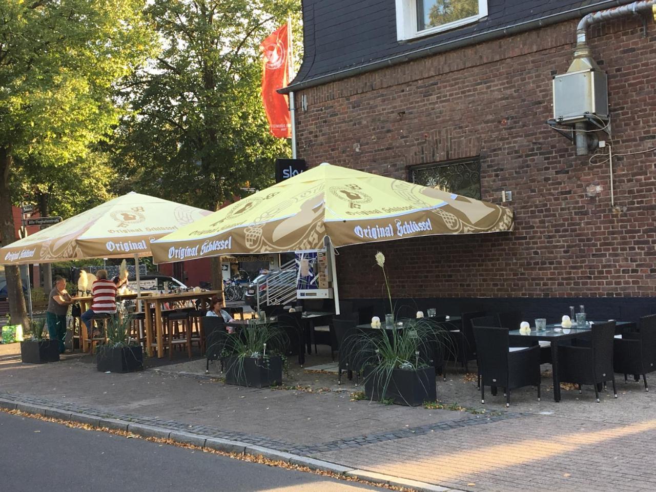 Zum Armen Mann Bed & Breakfast Dusseldorf Ngoại thất bức ảnh