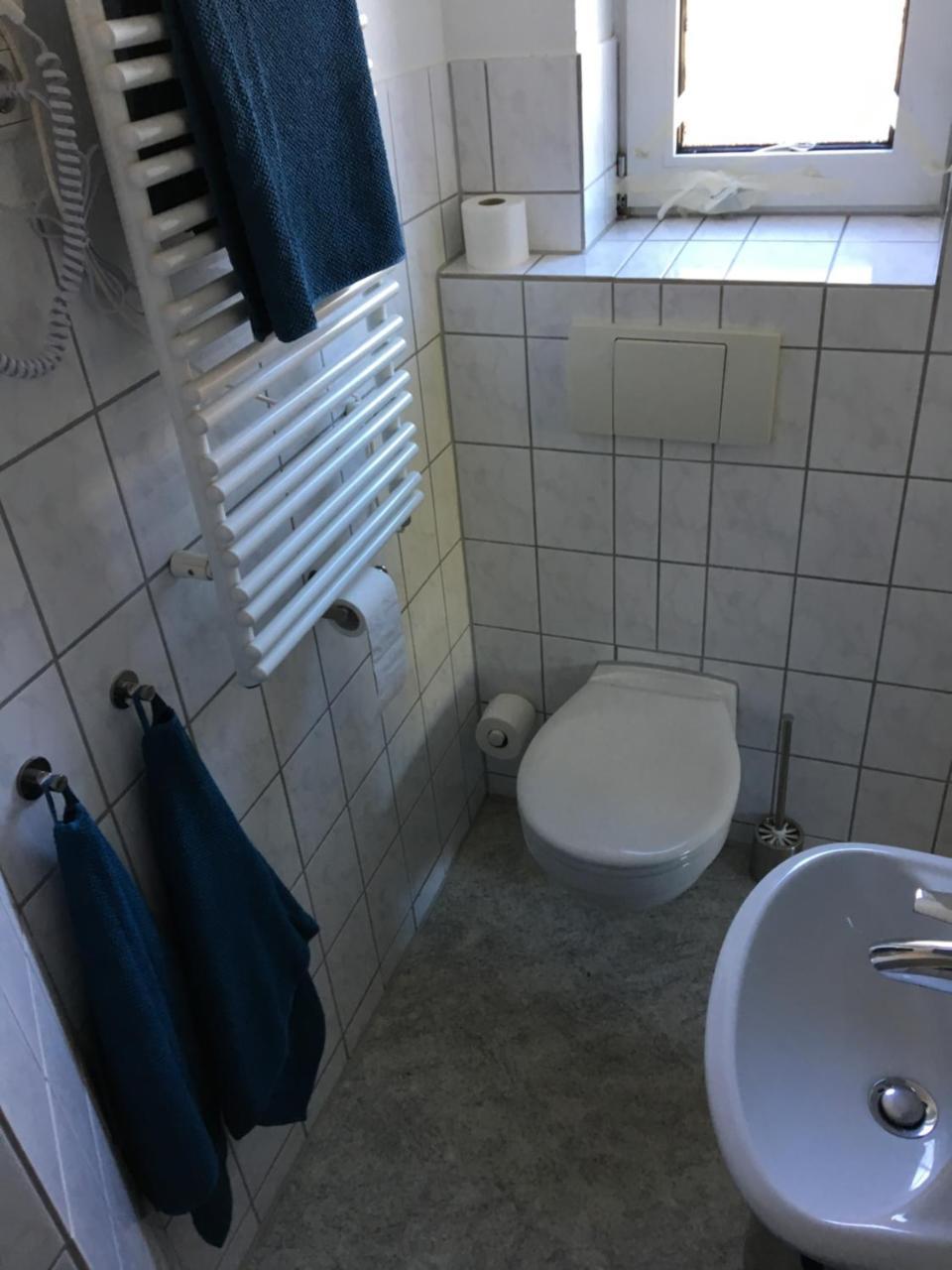 Zum Armen Mann Bed & Breakfast Dusseldorf Ngoại thất bức ảnh