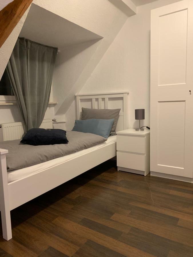 Zum Armen Mann Bed & Breakfast Dusseldorf Ngoại thất bức ảnh